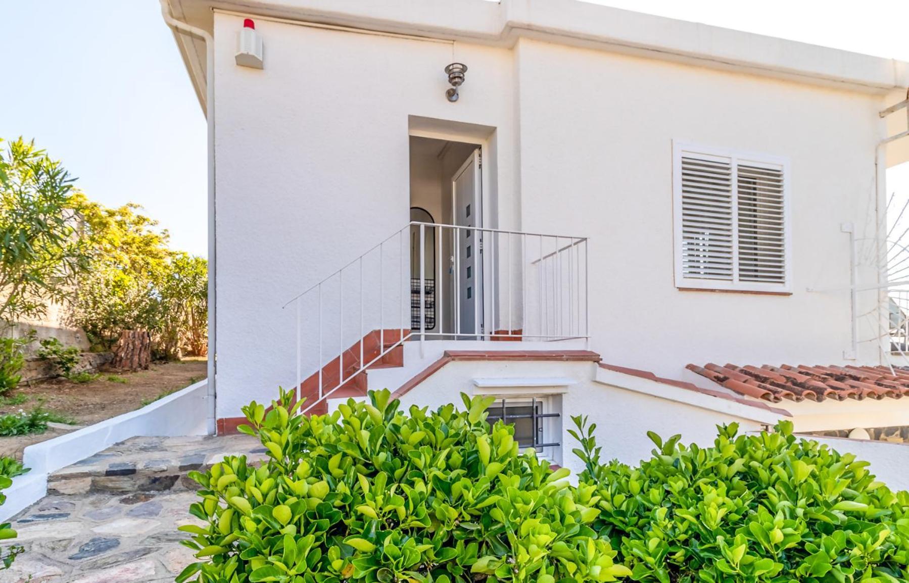 Cap Ras 01 Apartamento Con Terraza Y Vistas Girona Eksteriør billede